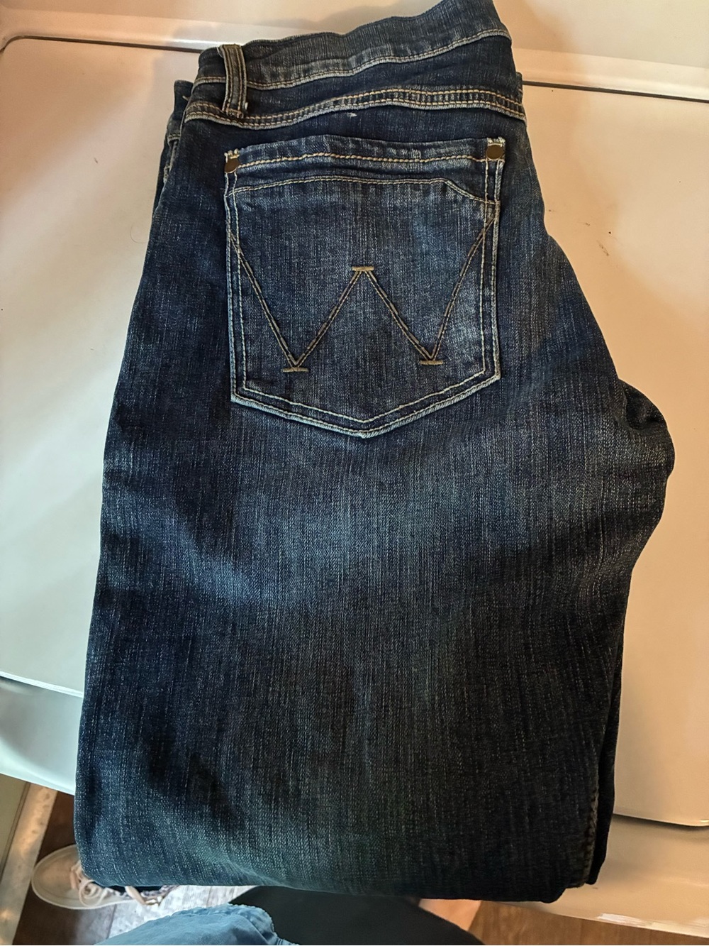 Men's Dark Indigo Bootcut Jeans with Subtle Contrast Stitching